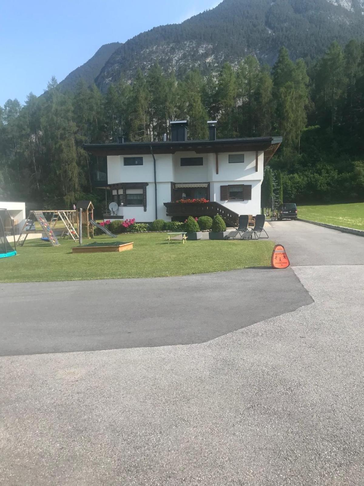 Ferienwohnungen Schleich Nassereith Kültér fotó